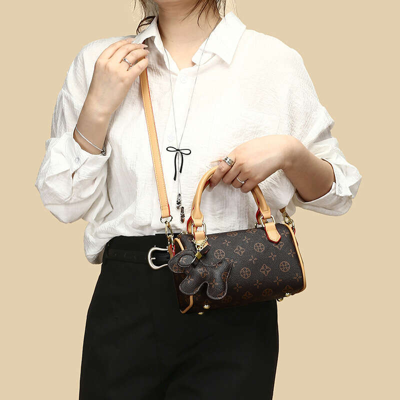 High-End Fashion Boston Handbag 2025 New Vintage Floral Shoulder Crossbody Versatile Pillow Bag for Women