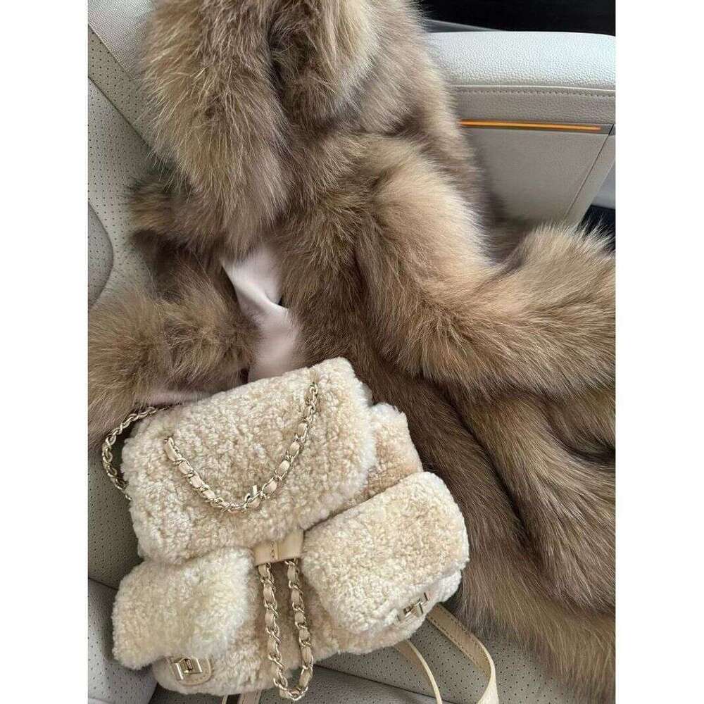 Designer Bag Tote bag Shoulder Bag Chain Backpack For Women Autumn Winter New High End Niche Lambswool Single