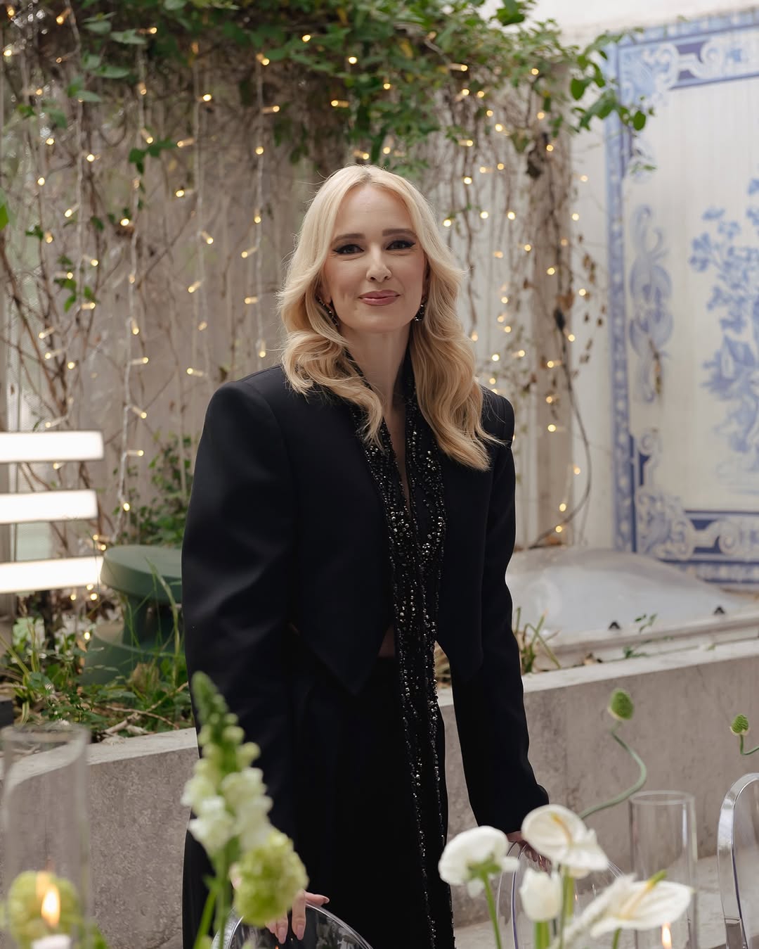 Exquisite Women Pants Suits Customized Rhinestones Beaded Banquet Party Gowns 2 Pieces Ladies Business Sets