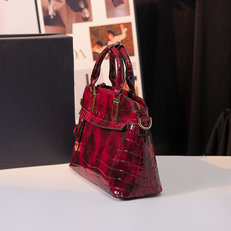 MKF designer bag free shipping Light luxury High quality casual fashion lady bag classic Serpentine versatile high-capacity shoulder handbag for woman