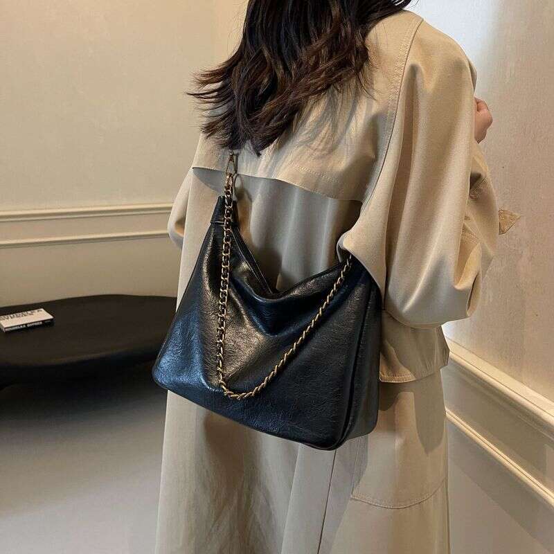 Simple Large Capacity For Women's Autumn And Winter Fashion Chain, Single Shoulder Armpit Versatile Crossbody , Tote