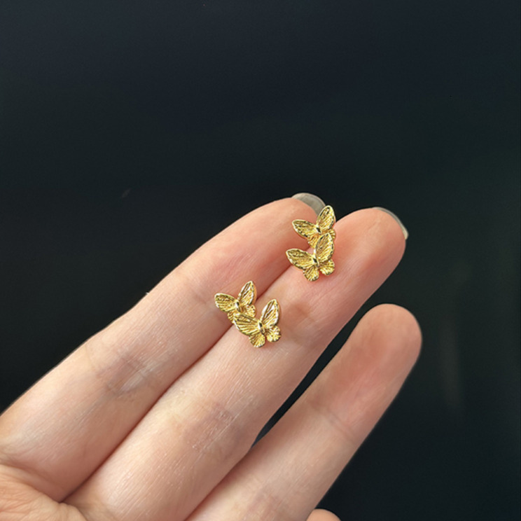 Free Delivery Designer Luxury Jewelry Exquisite 3D Butterfly Women's Earrings Elegant, Simple And Fashionable New Accessories