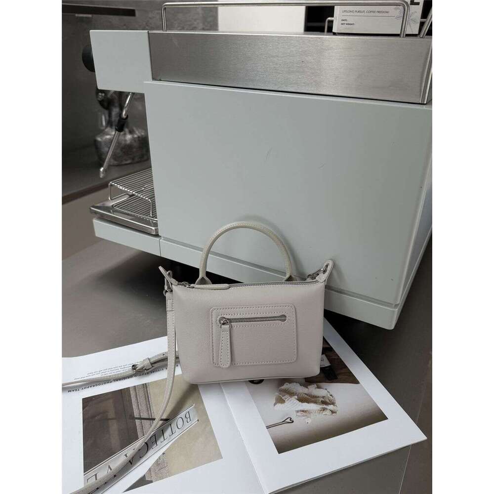 Designer Bag Tote Shoulder Bag High Value Summer New Handheld Crossbody Top Layer Versatile Fashion Cowhide Women S Dumpling