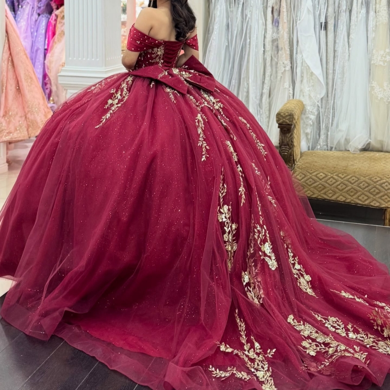 Red Shiny Quinceanera Dresses Off The Shoulder Applique Lace Beads Bow Tull Ball Gown Vestidos De 15 Anos Sweet 16 Dress