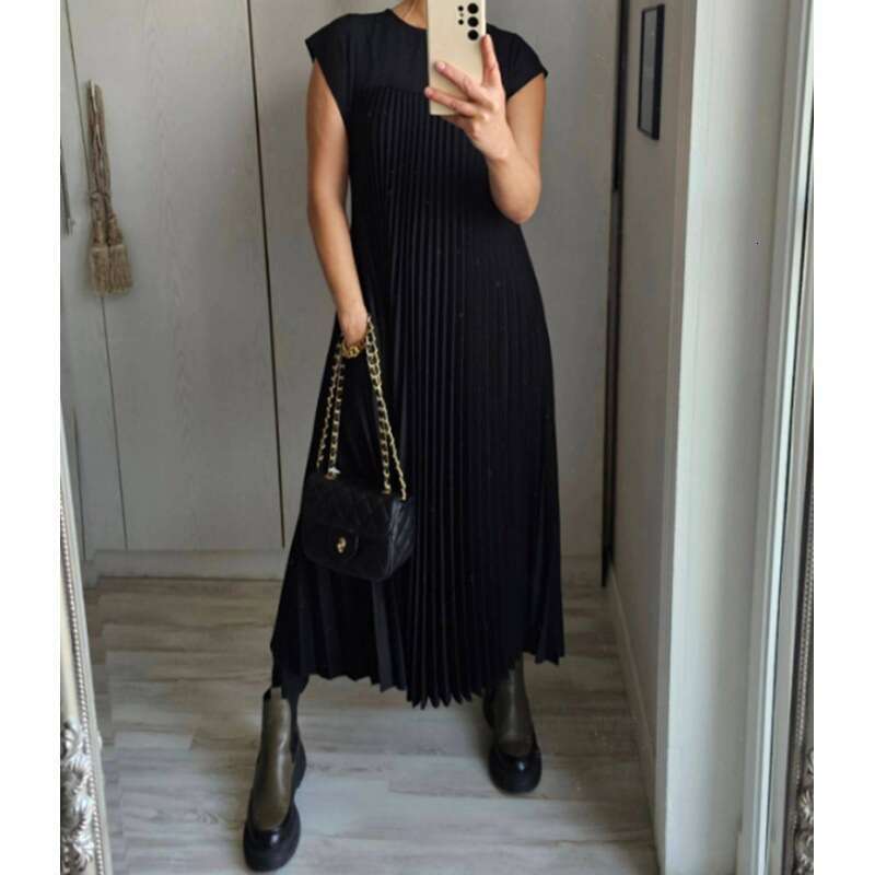 Women's Fashion New Long Fashionable Sexy Solid Color Round Neck Pleated Flared Dress B5