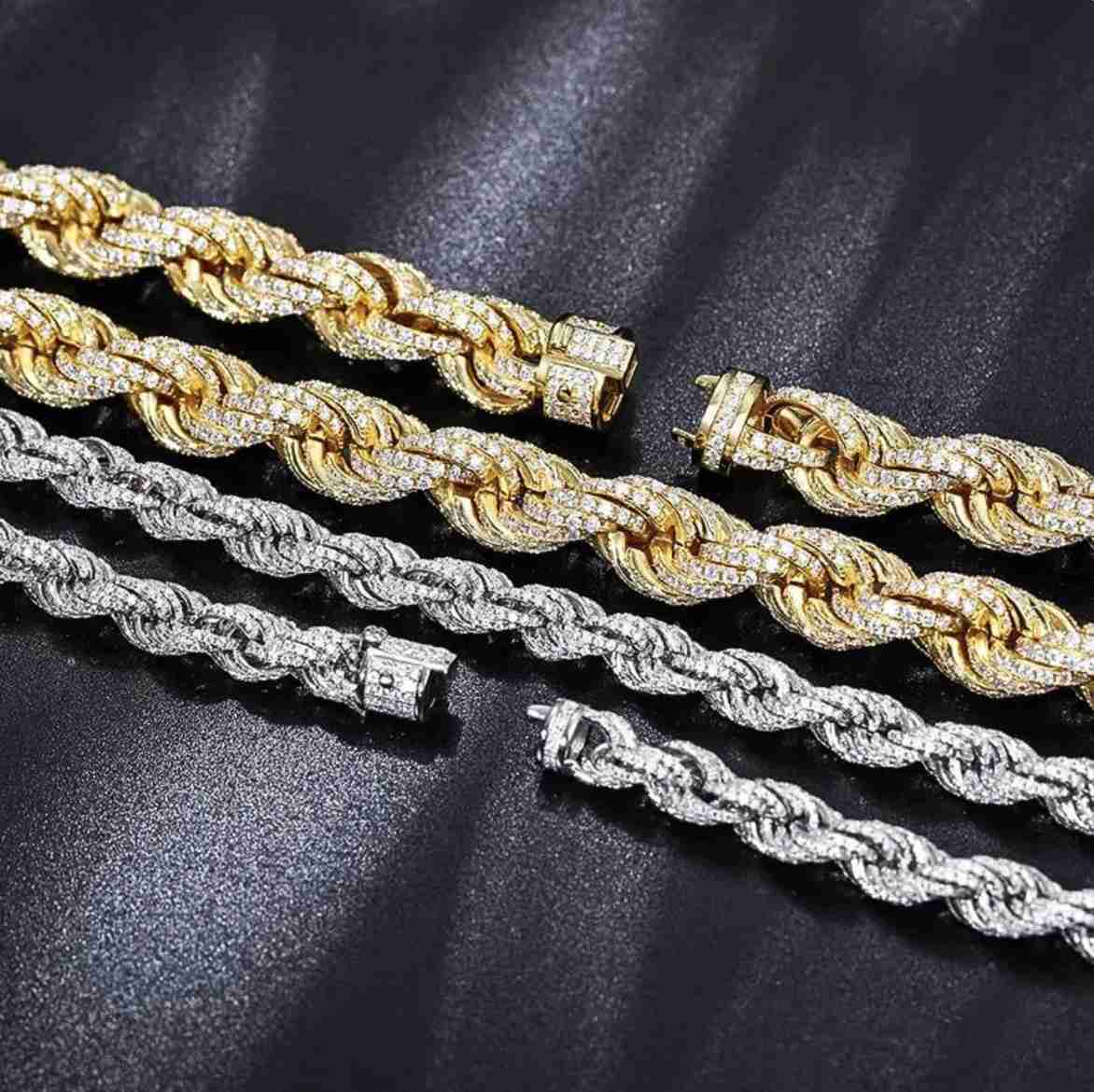 Hip Hop Popular Cuban Link Chain 8mm 9mm 925 Sterling Silver Hand Setting Iced Out VVS Moissanite Cuban Link Chain