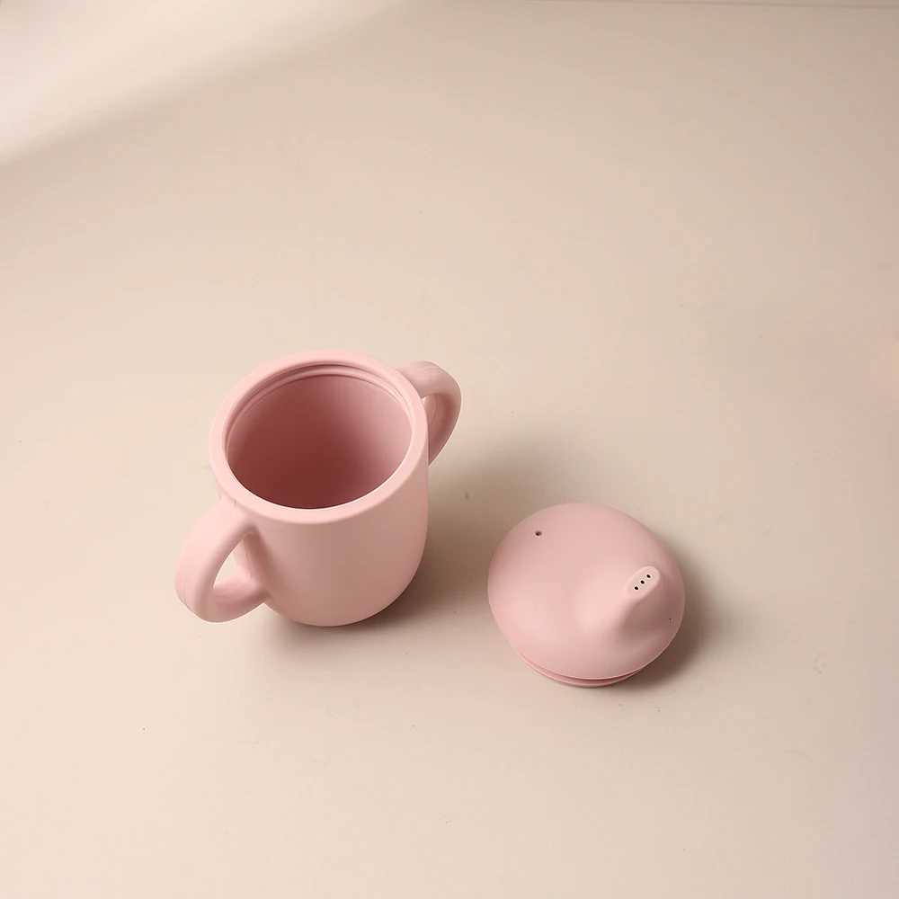 180ML Baby Silicone Sippy Cup BPA-Free Portable Feeding Cup Portable Learning Hand Shank Drinking Water Training Cups X250806