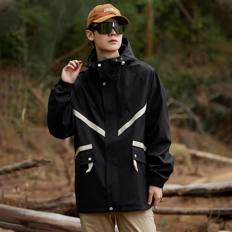 Breathable Men Hiking Casual Windbreaker Jacket Waterproof Outdoor Ski Hoodie Coat Women Lightweight Spring Autumn Outerwear 250806