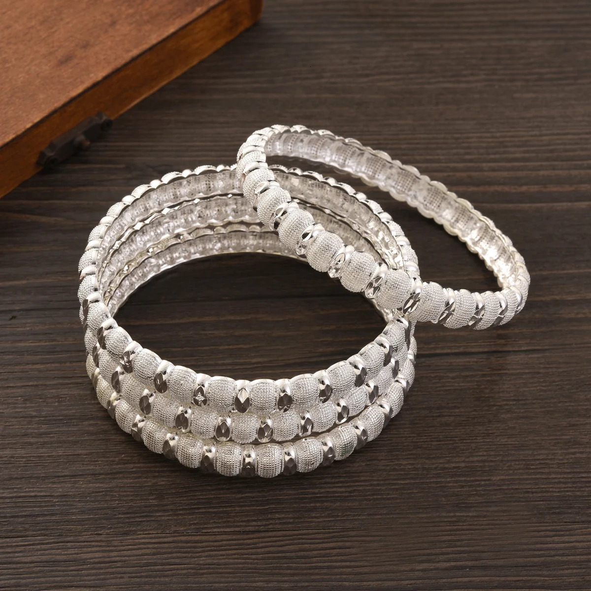 Dubai Silver Color Bangle Set For Women Indian Africa Lady Jewelry Ethiopian Cuff Bracelets Wedding Bride Jewelry Party Gift 250805