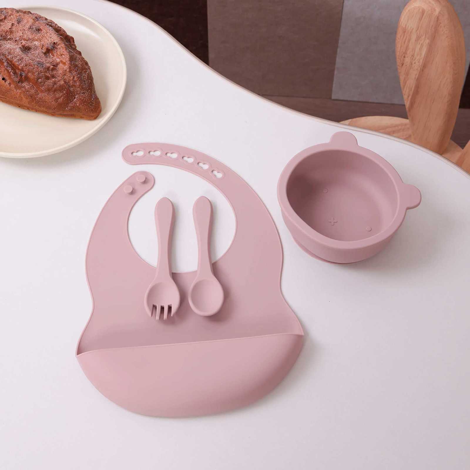 4PCS Silicone Baby Feeding Set Sucker Bowl Spoon Fork Tableware With Waterproof Bibs Soft Dish For Kids Mealtime Essentials X250806