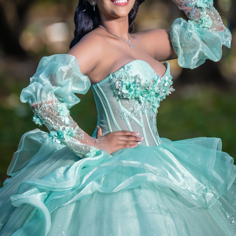 Green Shiny Quinceanera Dresses Off The Shoulder Applique Flower Beading Tull Ball Gown Vestidos De 15 Anos Sweet 16 Dress