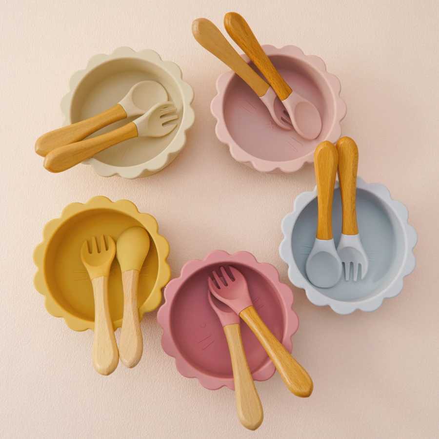 3Pcs/Set Silicone Baby Feeding Bowl Waterproof Spoon Fork Baby Stuff Color Kids Silicone Cartoon Animals Dishes For Baby X250806
