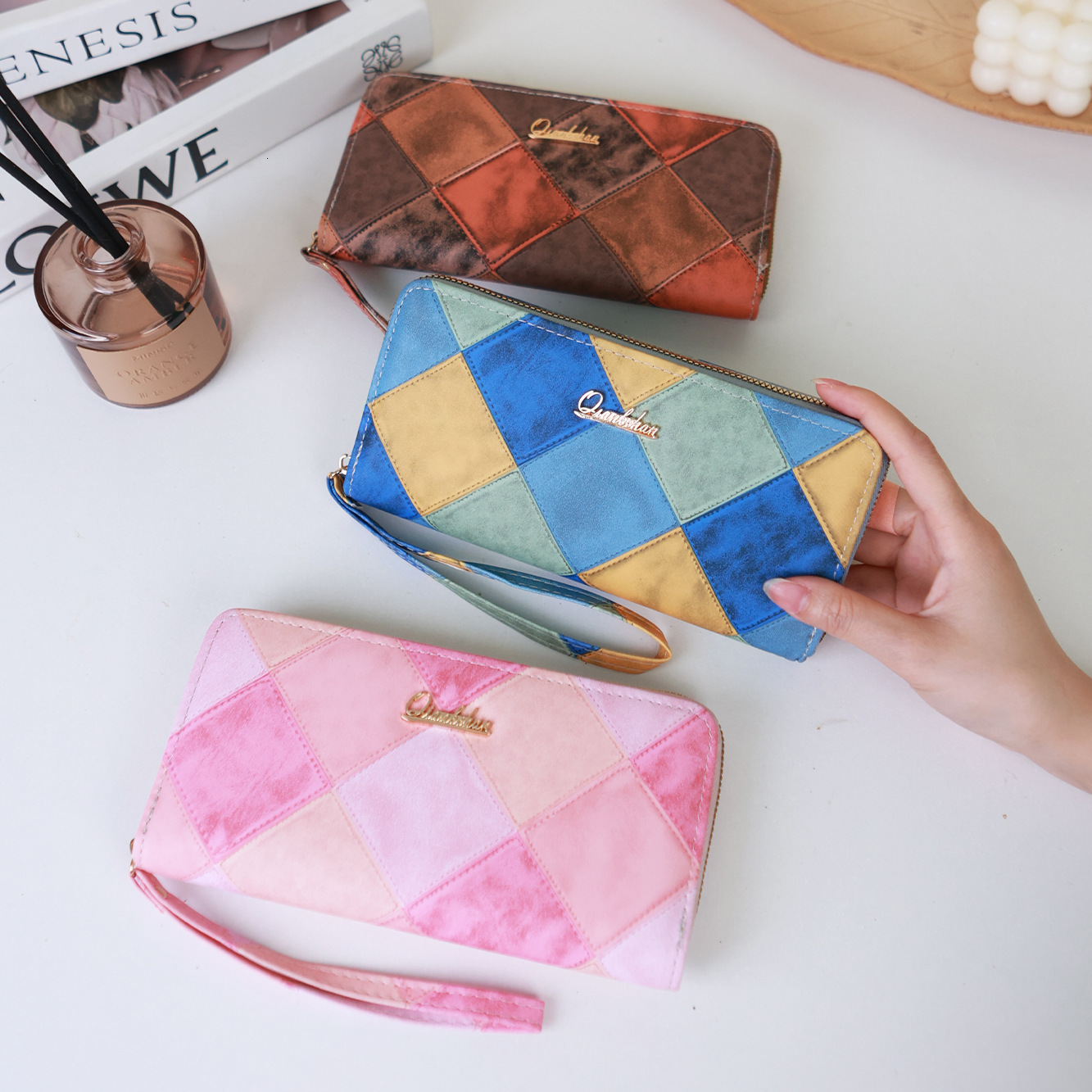 New Women Color Matching Embroidery Single Zipper Large Capacity Fashion Multi-Card Slot Wallet