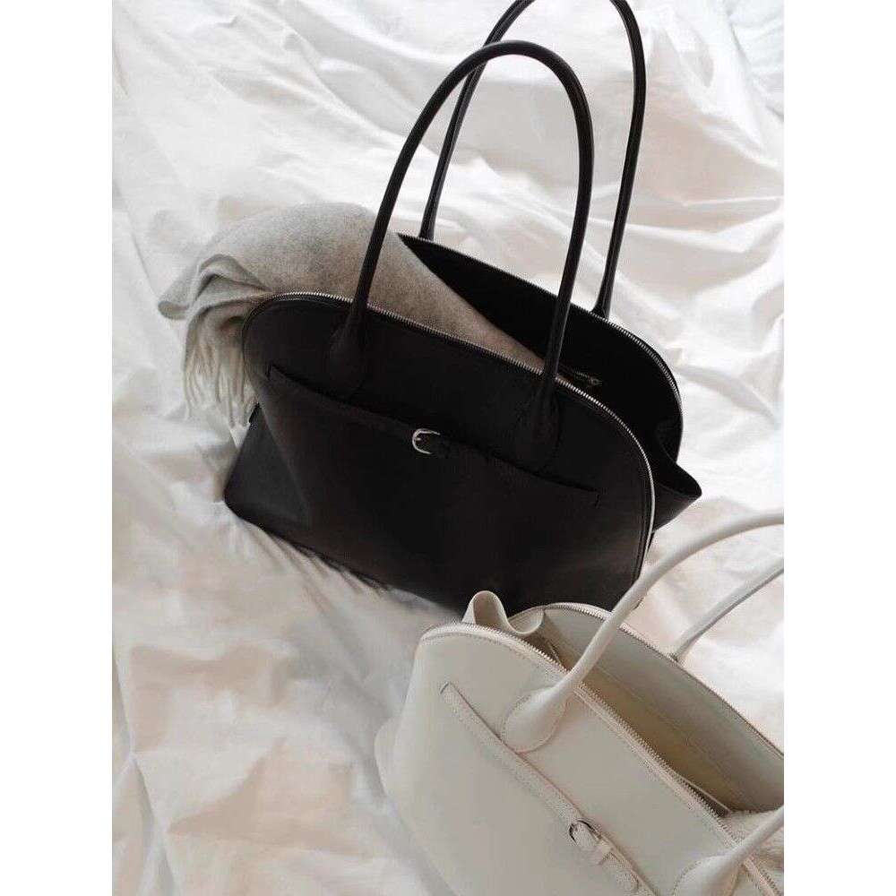 Designer Bag Tote Shoulder French Style Lightweight New Handbag High Fashion Large Capacity Commuter Versatile