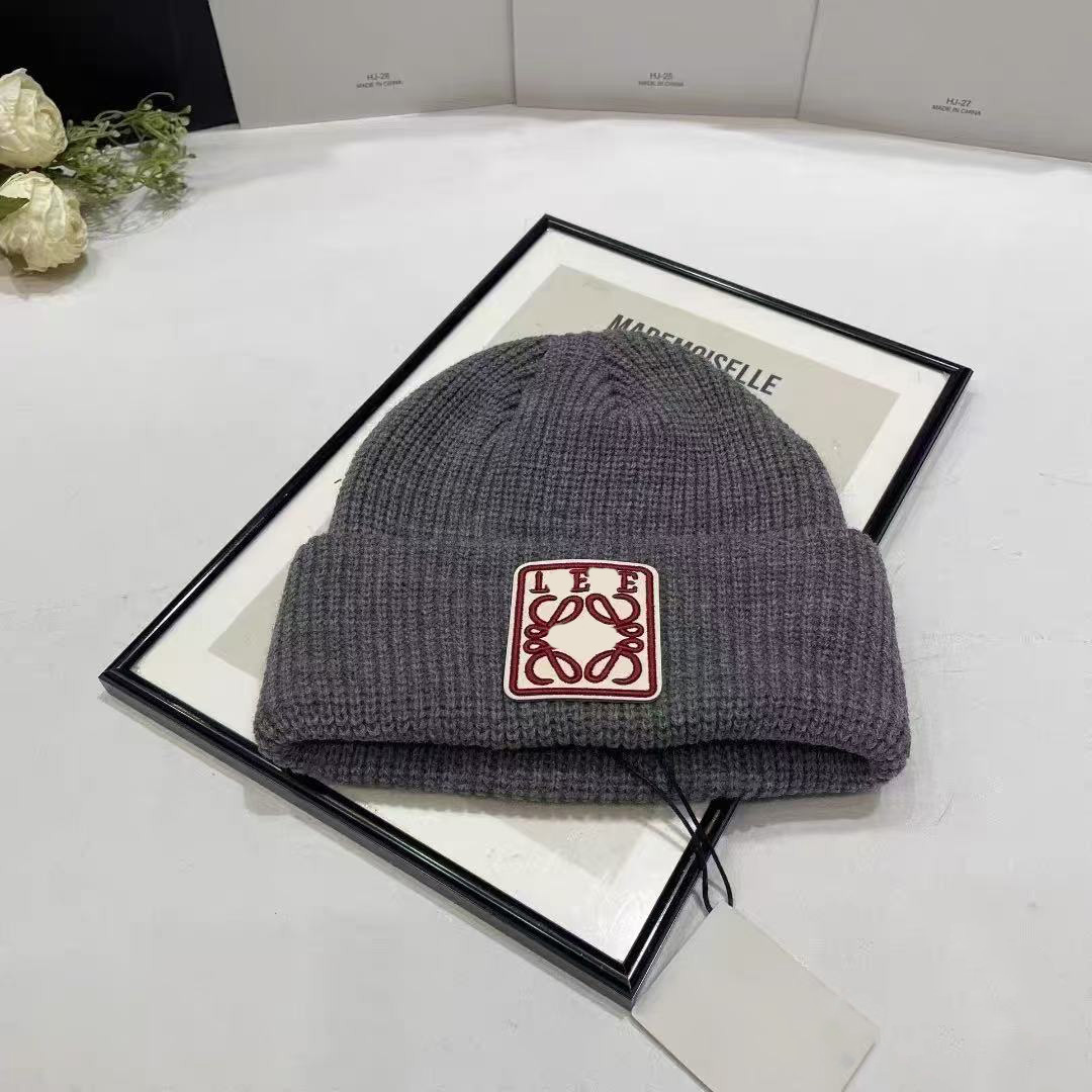 Designer beanie cap hat bonnet casquette skull cap for women men winter hats Double Layer Bonnet Fashion Everyday Casual Versatile Eye Catching Classic Christmas