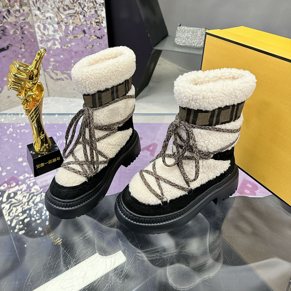 Winter cotton shoes Designer set boots new outdoor high top with plush and thick anti slip waterproof snow boots oversized hiking shoes