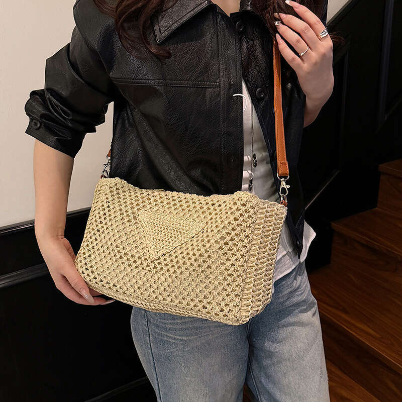 DHcollections Beach Vacation Woven Large Capacity Handheld Straw Casual Simple Hollow Shoulder Versatile Crossbody Bag