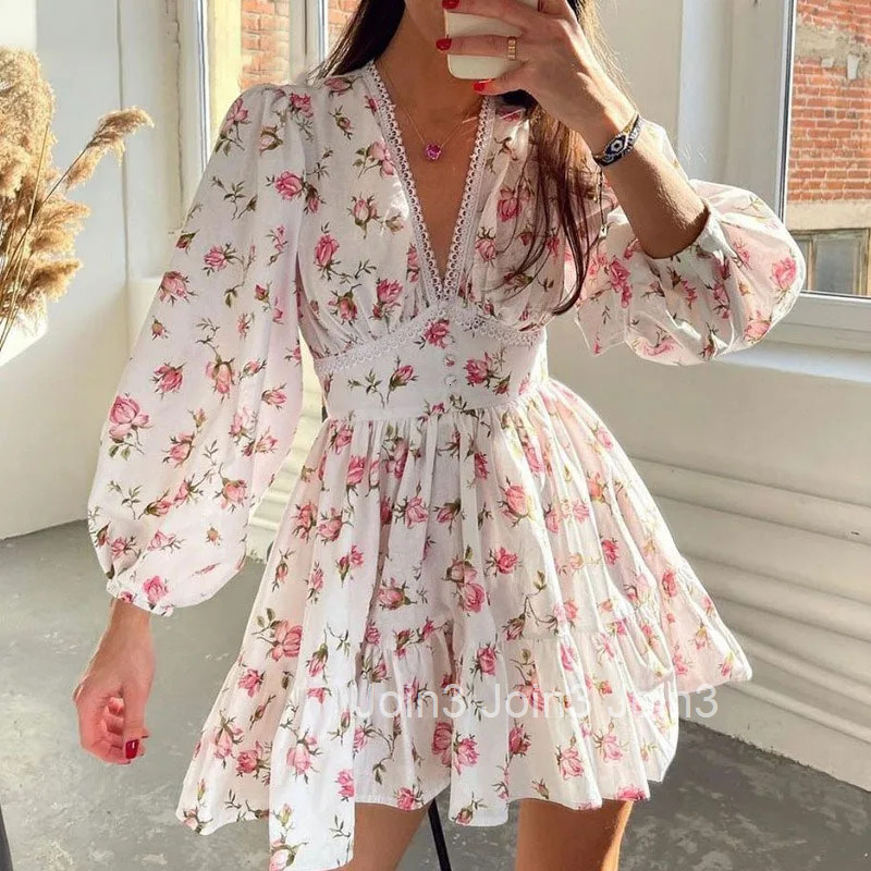 Luxury new elegant sweet print V-neck lace short long sleeve floral dress women