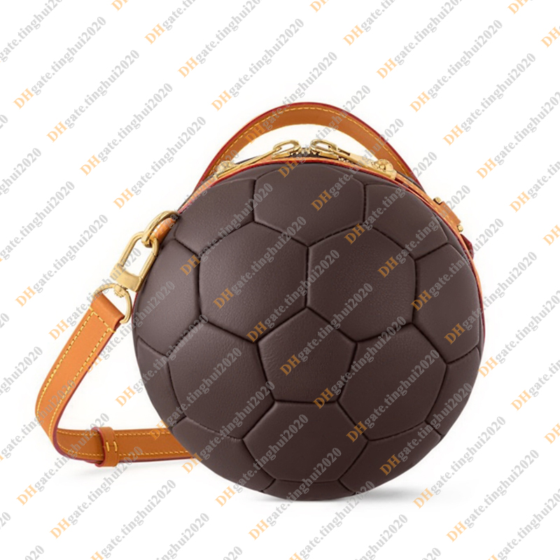 Men Fashion Casual Designe Luxury Soccer Ball Bag Messenger Bag Crossbody Shoulder Bag Handbag Totes Top Handbag Bag TOP Mirror Quality M13894 Purse Pouch
