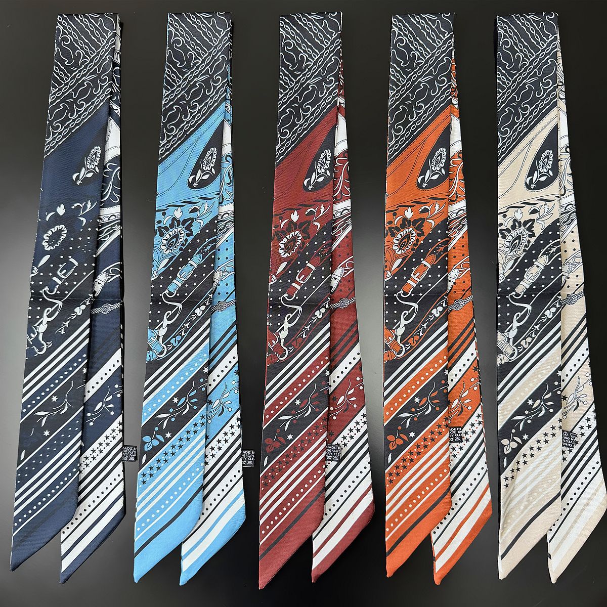 New Designer Silk Scarf Luxury Brand Scarf Women Skinny Bag Hair Neck Scarf Femme Headband Scarves Neck Tie Bandeaux Hairlace Hair Perfect Gift