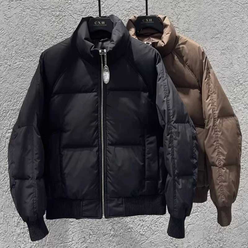 Loose and Casual Thickened Down Jacket for Men Stand-up Collar Daily Commuting Leisure and Warmth Autumn and Winter W250806