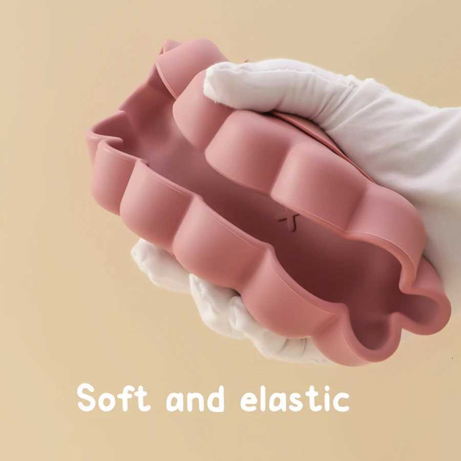 Color Kids Baby Feeding Set Solid Color Utensils Waterproof Bib Cartoon Lion Shape Sucker Dishes Plate Feeding Bowl Spoon Cup X250806