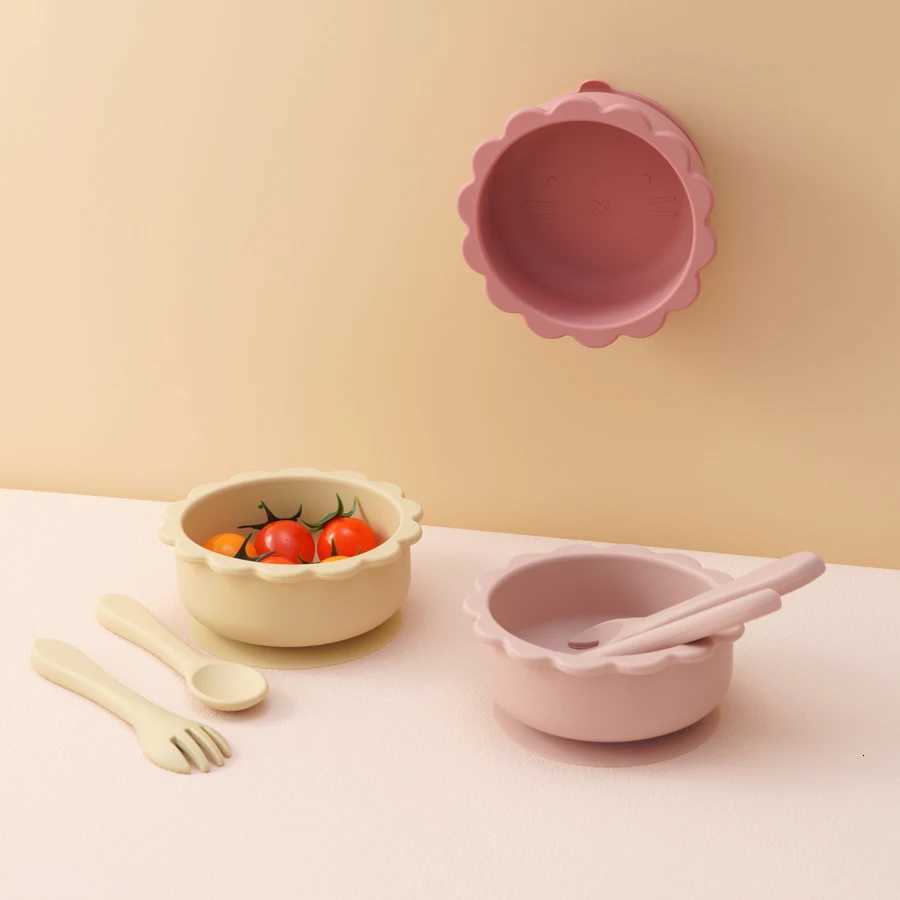Color Kids Silicone Baby Feeding Bowl Silicone Dishes For Kids Waterproof Spoon Non-Slip Crockery Bowl Childrens Tableware X250806