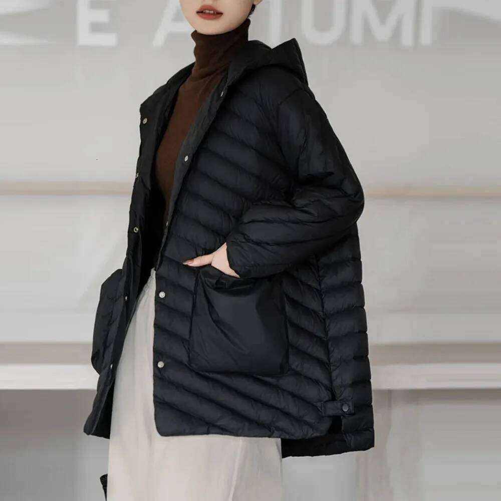 Designer Clothing 2025 Woman New Autumn Pockets Puffer Jacket Ultra Light Dropped Shoulder Sleeve White Duck Down Coat Spring Oversize