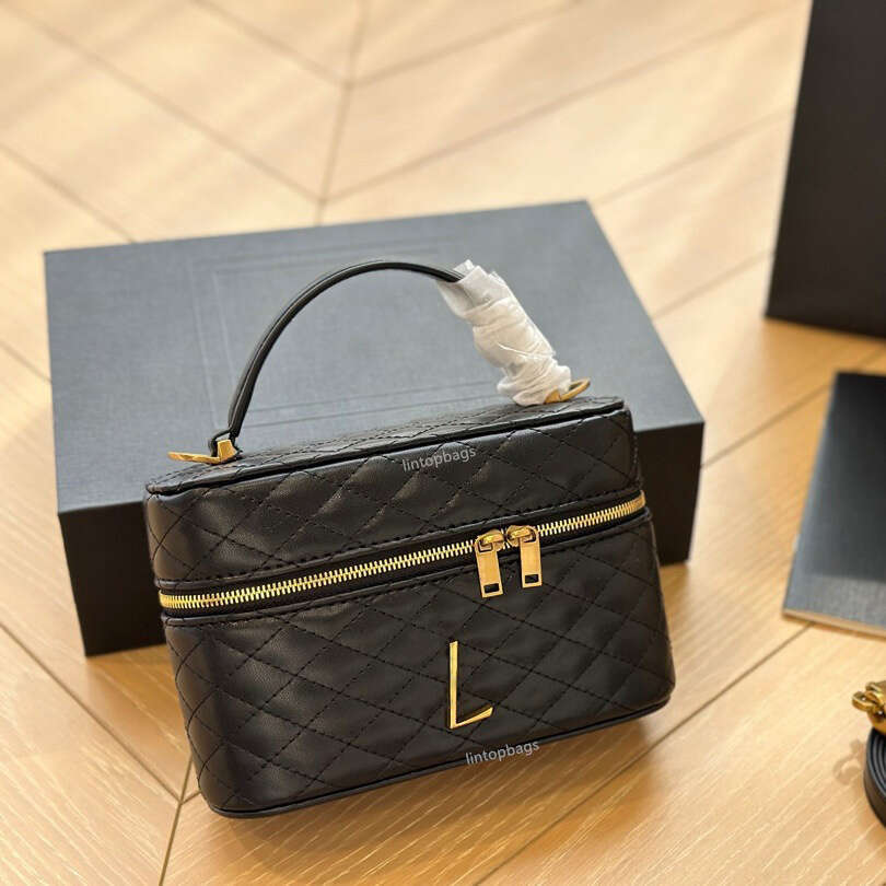 Fashion bag Designer Women's Bag Luxury Handbag Purse Quality Beach Bag Large capacity tote bag Shopping bag Shoulder bag Travel Bag phone bag cosmetic Toiletry bag