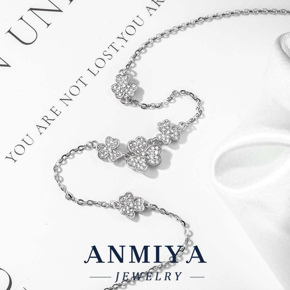 925 Sterling Silver Lucky Charm Necklace Multi-Clover Pendant Symbolism Versatile Tassel Jewelry for Daily Wear Occasions