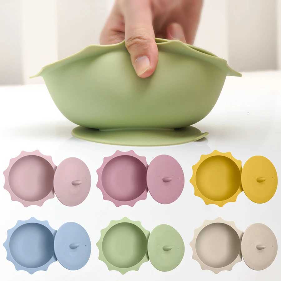 4/5/6 PCS Baby Bibs Cartoon Sucker Bowl Plate Cup Spoon Fork Utensils Sets BPA Free Childrens Tableware Dishes Baby Stuff X250806