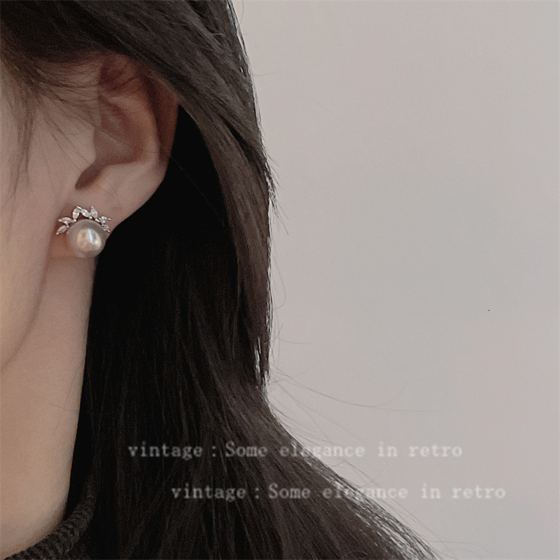 Free Shipping Designer Luxury Jewelry New Zircon Pearl Earrings For Women Elegant Exquisite Ear Clips Fashion Versatile Ear Accessories