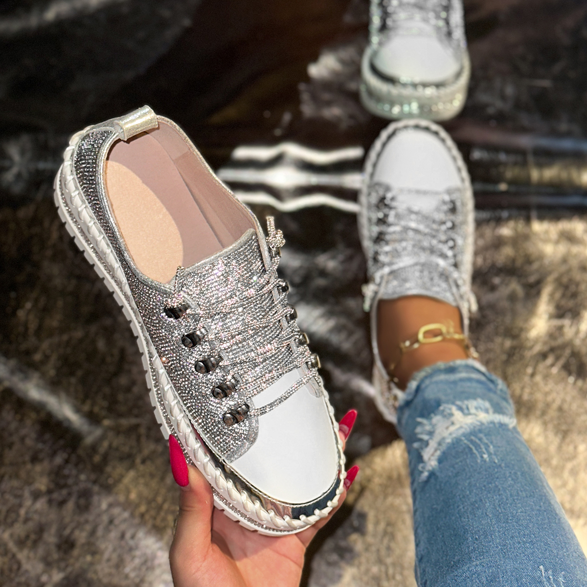 Luxury Women Shoes Summer Women's Flat Shoes Designer Women Sneakers Anti-slip Casual Trainers Femme rhinestone White Shoes Lightweight and non t