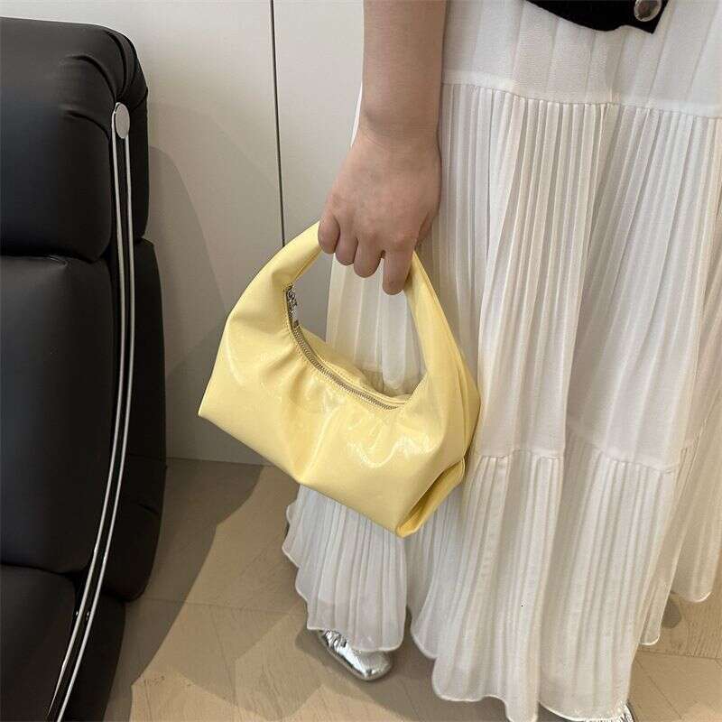 Niche Design Lightweight Tote for Women - Perfect for Summer Commutes