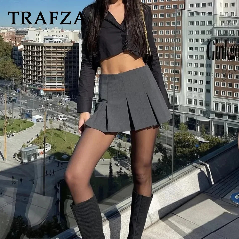 TRAFZA 2025 Spring Summer Women Casual Tierred Mini Skirts Fashion Vintage Solid High Wasit Ruffles Pleated Sexy Shorts Skirts 250806