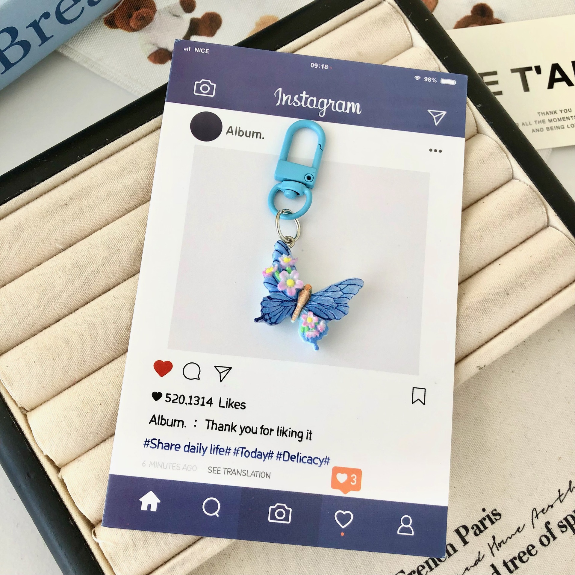 Cute flower butterfly keychain exquisite student bag pendant car keychain high aesthetic value niche pendant