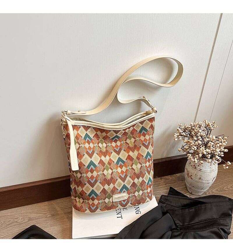 2025 New Collection, European and American Fashion Trendy Print Large Capacity women's Shoulder Bag