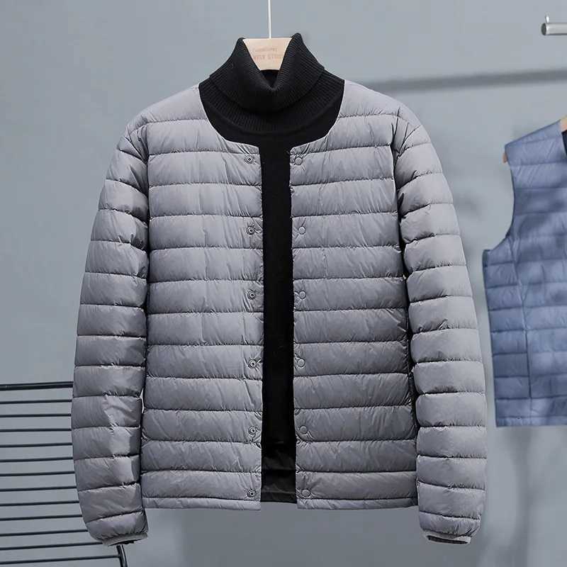 Mens ultra light down jacket for autumn and winter 2025 new simple casual round neck mens lightweight jacket with warm lining W250806