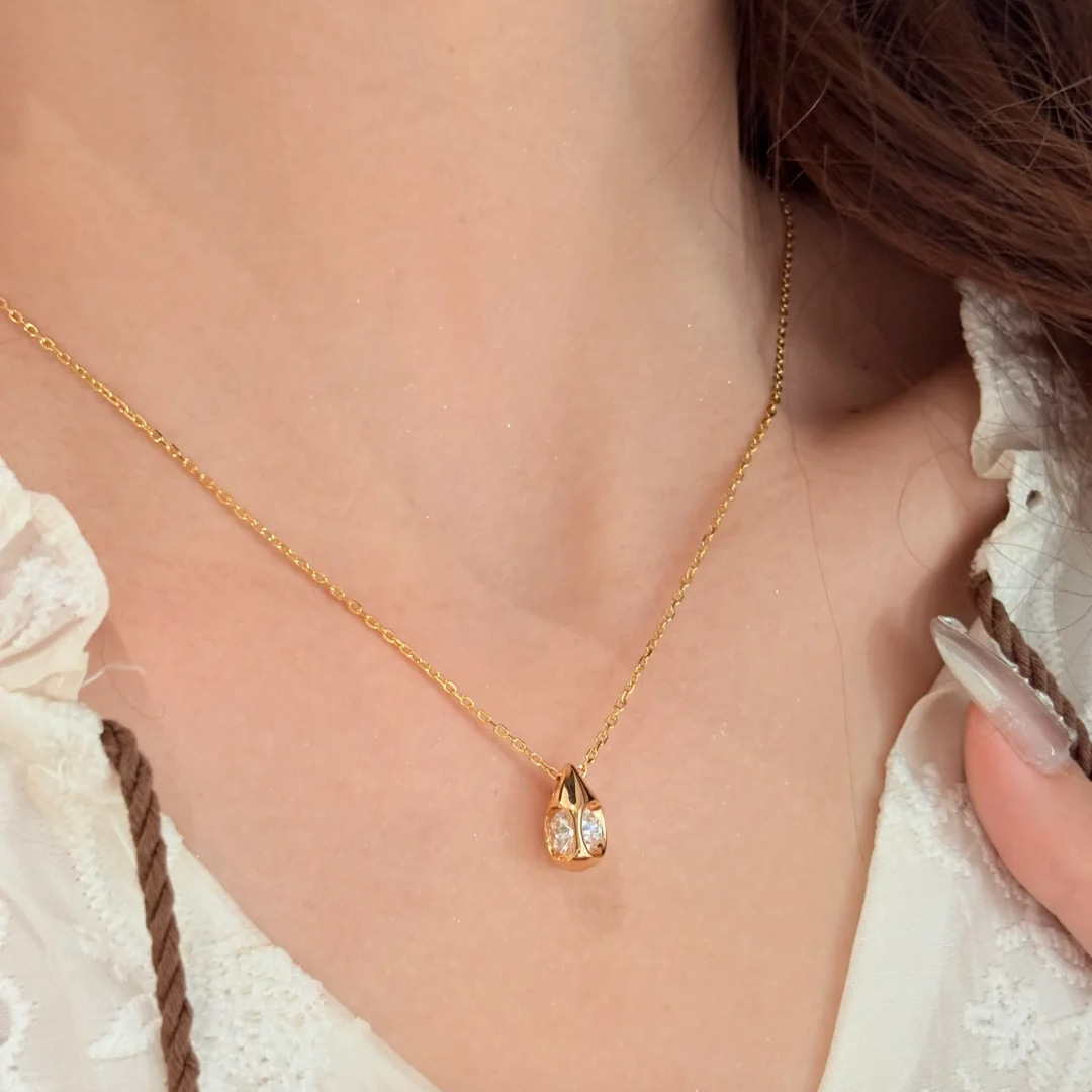 Sparkling Luxury Jewelry Almond Pendant 925 Sterling Silver Gold Fill Round 5A Cubic Zircon CZ Diamond Gemstones Party Eternity Elegant Women Beach Ne