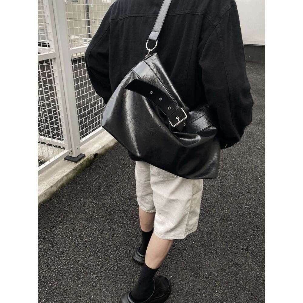 Designer Bag Tote bag Shoulder bag Niche Design Large Capacity New Unisex Oil Wax Leather Single Crossbody