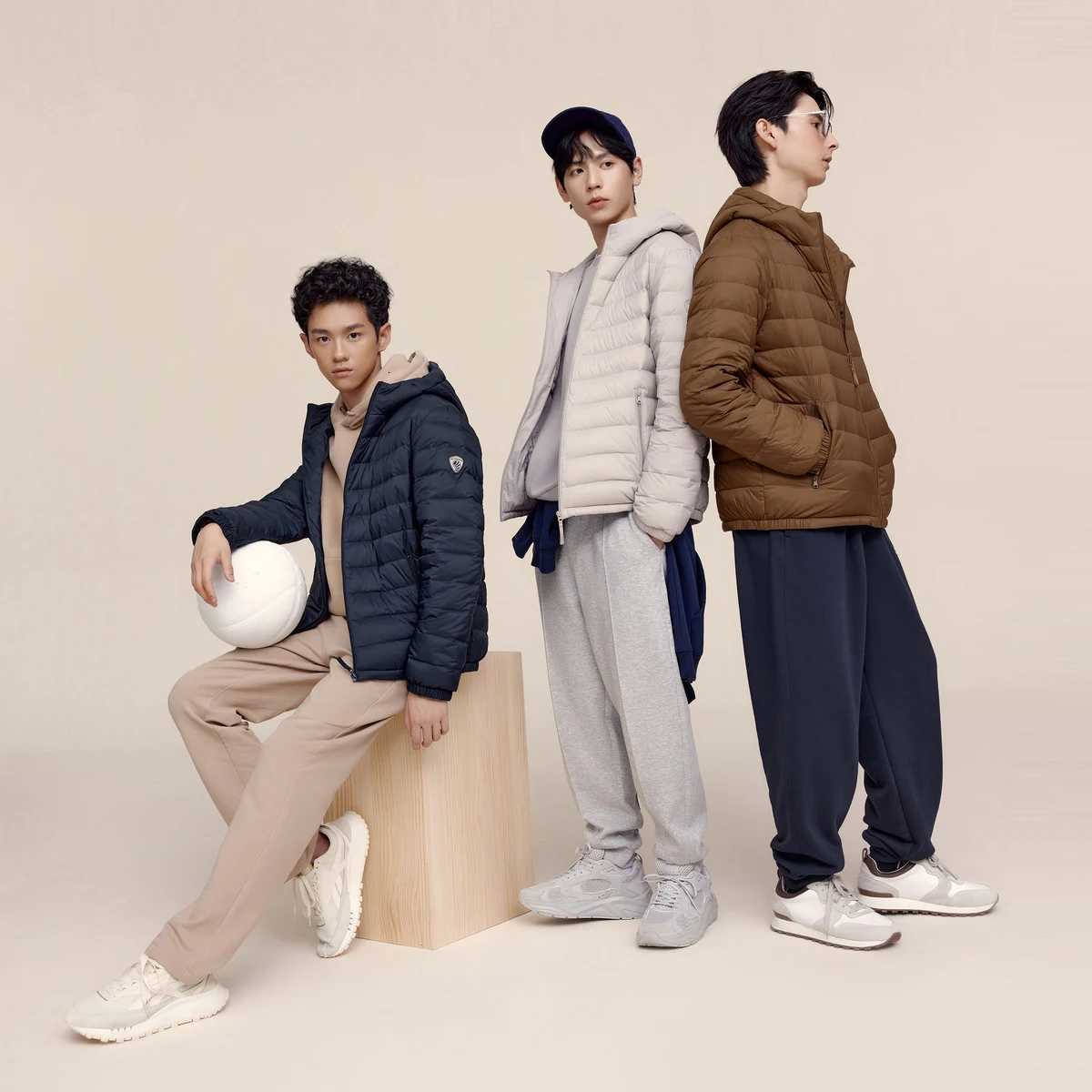 Bosideng Men Hiking Down Cotton Jacket Hooded Lightweight Parkas Zip Pocket Fashion Outerwear Casual Padded Jacket and Coat Men W250806