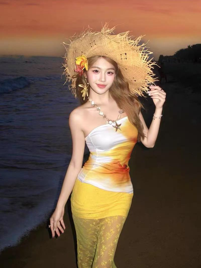 2025 summer dopamine vacation style lace trend transparent mermaid dress sunset print strapless top set long skirt new designer dress