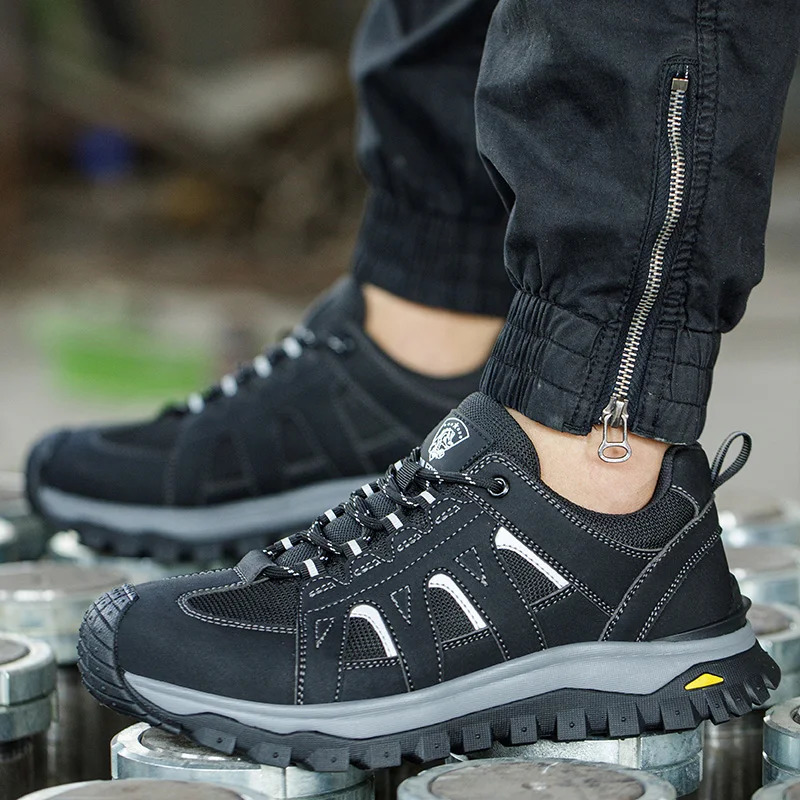 Steel Toe Safety Shoes Men Work Safety Boots Lightweight Breathable Comfortable Sneakers Men Boots Slip-resistant shoes 250731