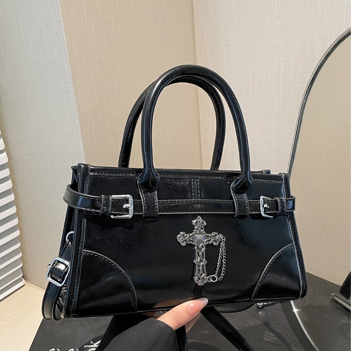 Designer Bag 2025 High-end Handbag Luxury Bag For Women, Niche Simple New Fashion Retro Single Shoulder Crossbody Bag, Commuter Casual Bag