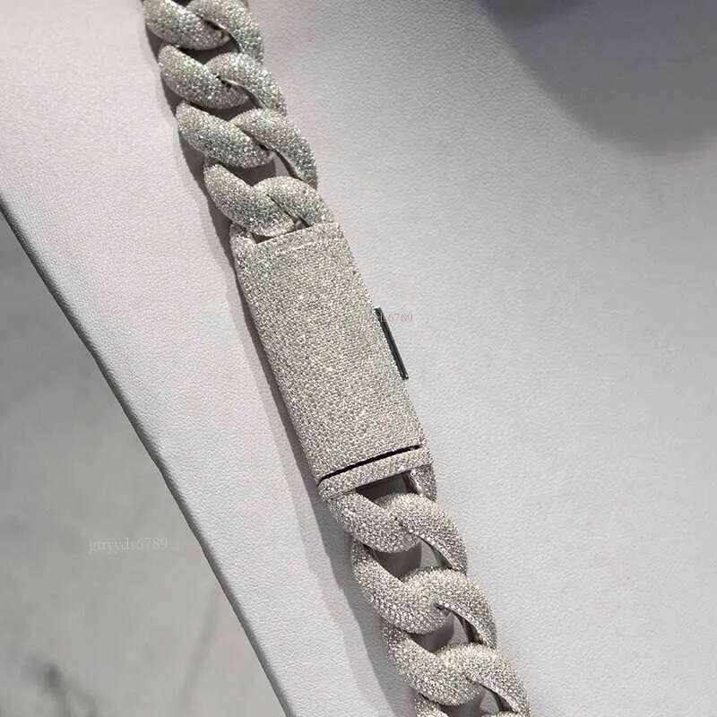 Passed the 100% diamond testSenior Designer Necklace20mm Moissanite Iced Out Dia Sterling Sier Necklace Miami Cuban Link Chain