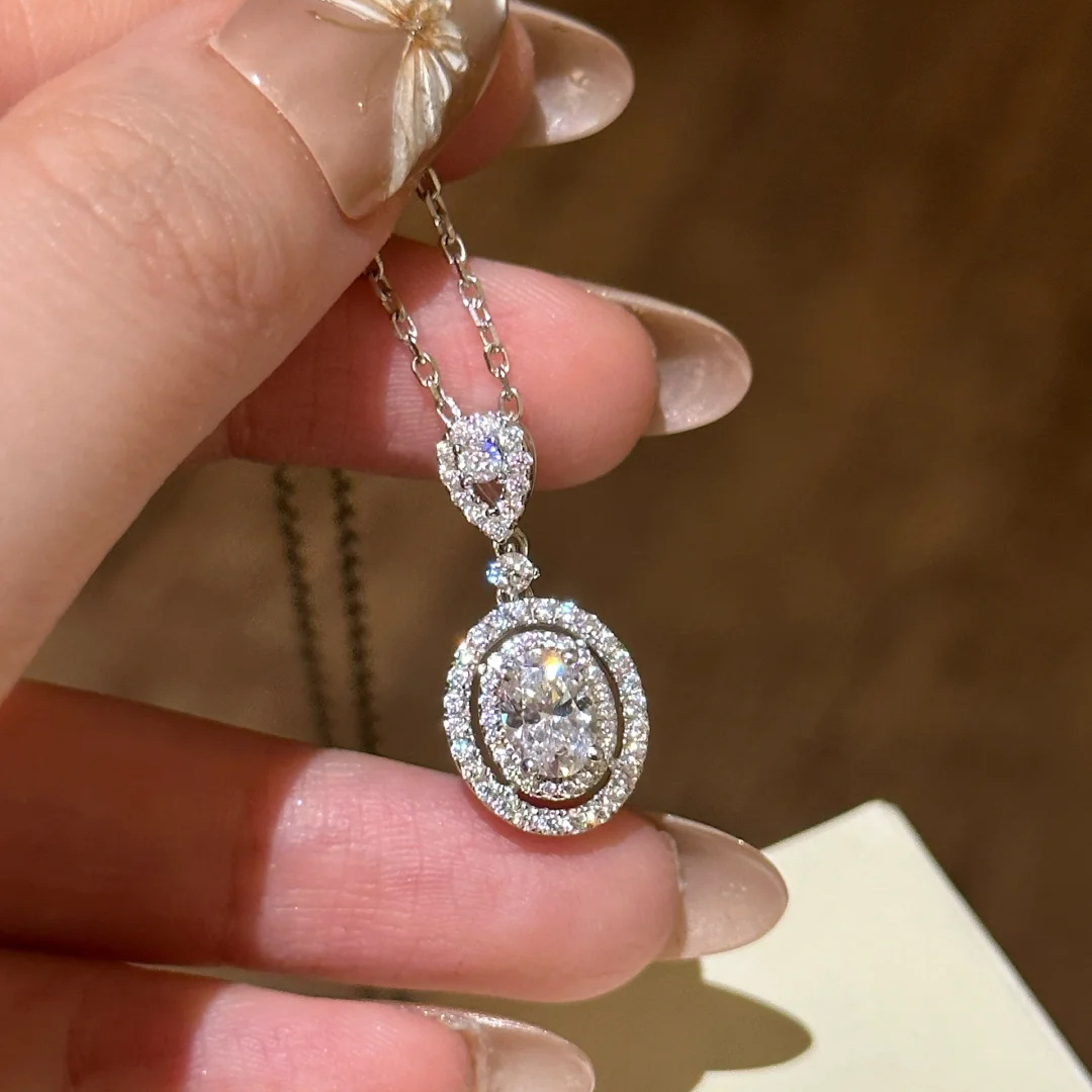 2025 Sparkling Luxury Jewelry Dove Egg Pendant 925 Sterling Silver Oval Cut White 5A Cubic Zircon CZ Diamond Gemstones Party Women Clavicle Necklace G