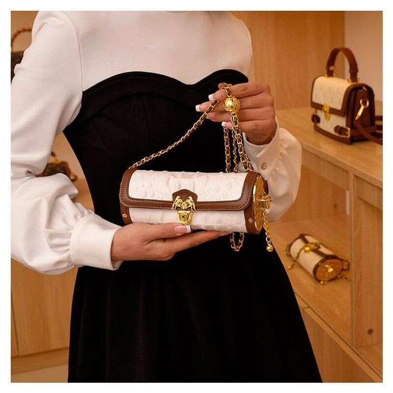 "2025 New Women's Bag, European and American Fashion Trendy Monogram Round Barrel Shoulder/Crossbody/Handbag"