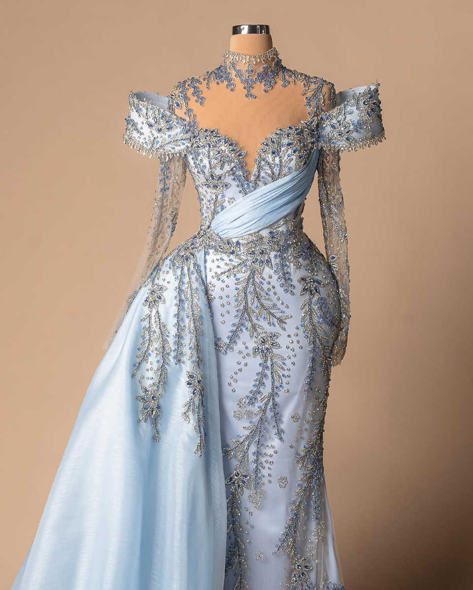 Gorgeous Mermaid Evening Dresses Crystal Beading Long Sleeve Prom Dresses Side Tail High Neck Evening Party Customized