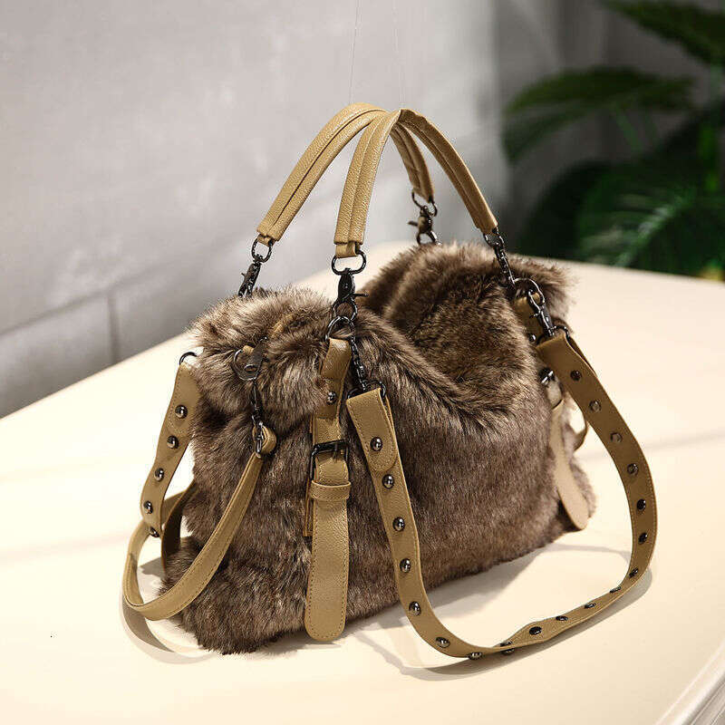 New Women's Imitation Rabbit Fur, Grass 2025 European and American Style Big Brand Rivet Locomotive Large Capacity Bag