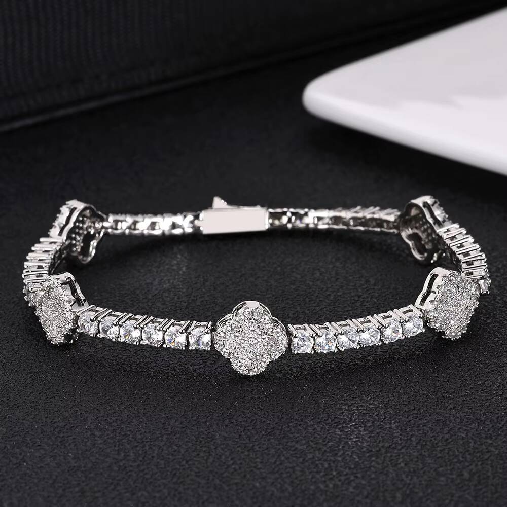 Womens Fashion Tennis Bracelet Small Four Leaf Clover Gold-Plated 925 silver Moissanite Chain Link Bangles Elegant Jewelry